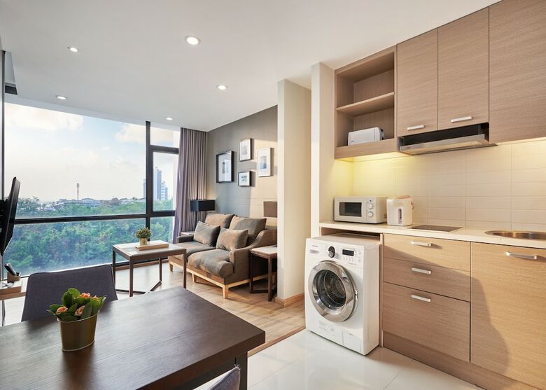 Altera Hotel And Residence (Formerly Known As At Mind Serviced Residence)