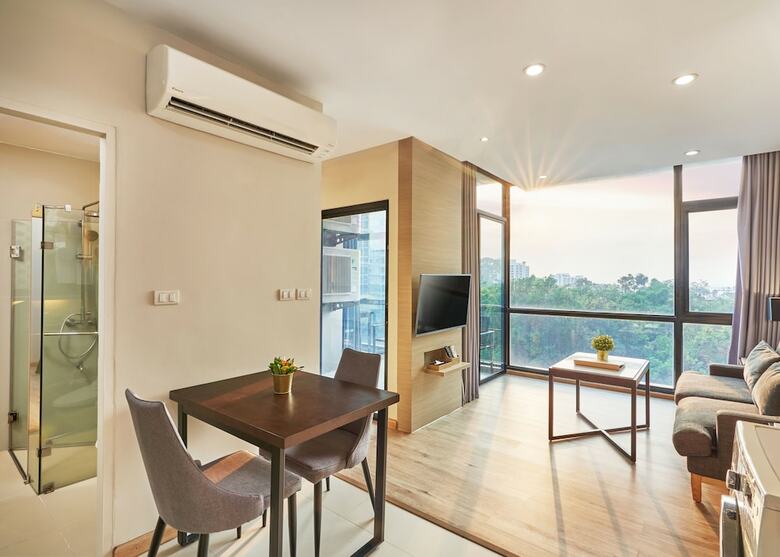 Altera Hotel And Residence (Formerly Known As At Mind Serviced Residence)