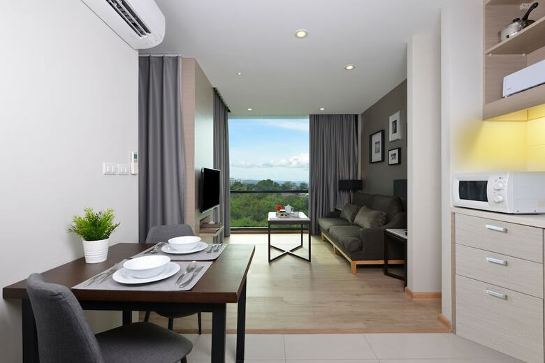 Altera Hotel And Residence (Formerly Known As At Mind Serviced Residence)