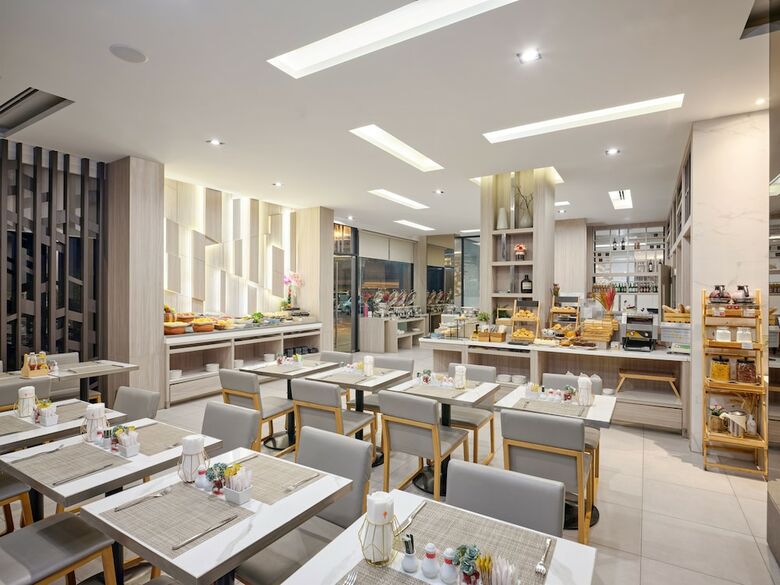 Altera Hotel And Residence (Formerly Known As At Mind Serviced Residence)
