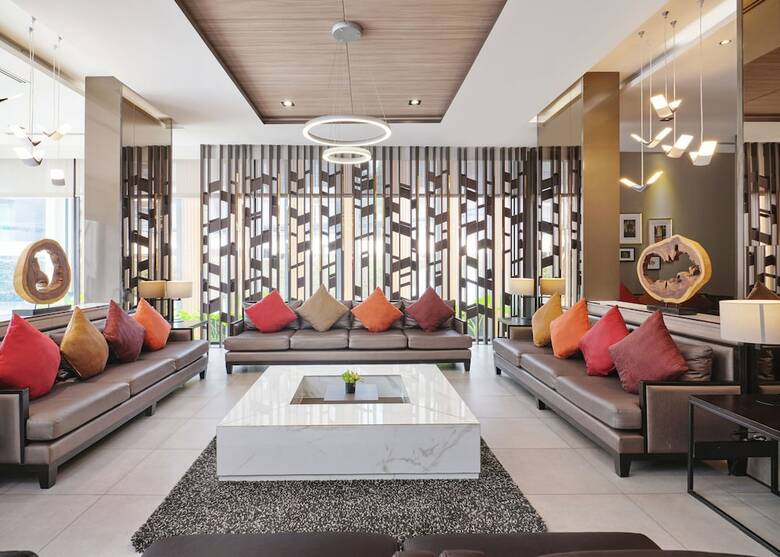 Altera Hotel And Residence (Formerly Known As At Mind Serviced Residence)