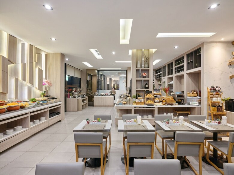 Altera Hotel And Residence (Formerly Known As At Mind Serviced Residence)