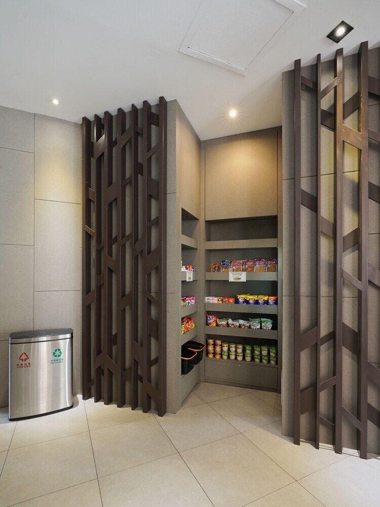 Altera Hotel And Residence (Formerly Known As At Mind Serviced Residence)