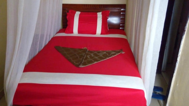 Royal Palm Hotel And Suites