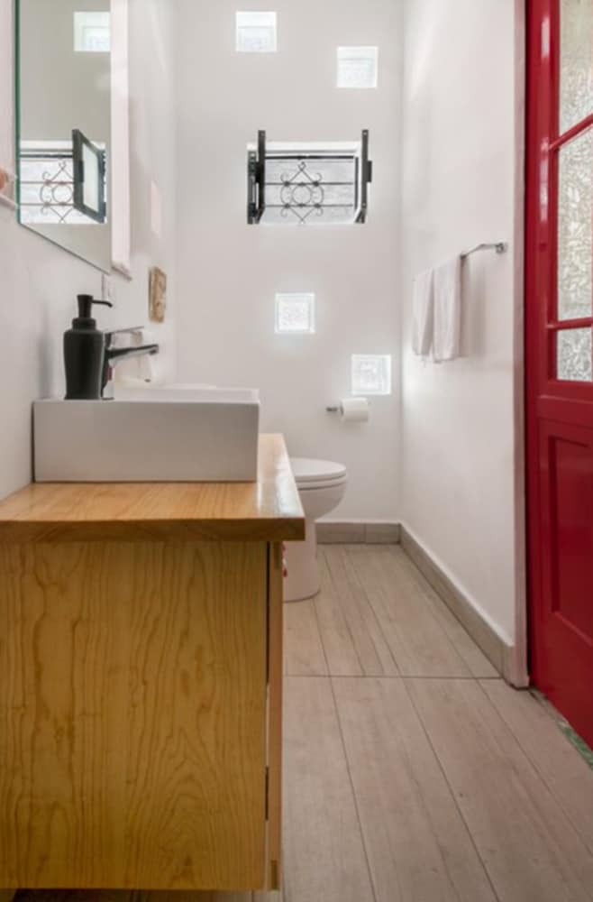 Apartamentos Juub La Roma, Newly Renovated, Elegant Studio