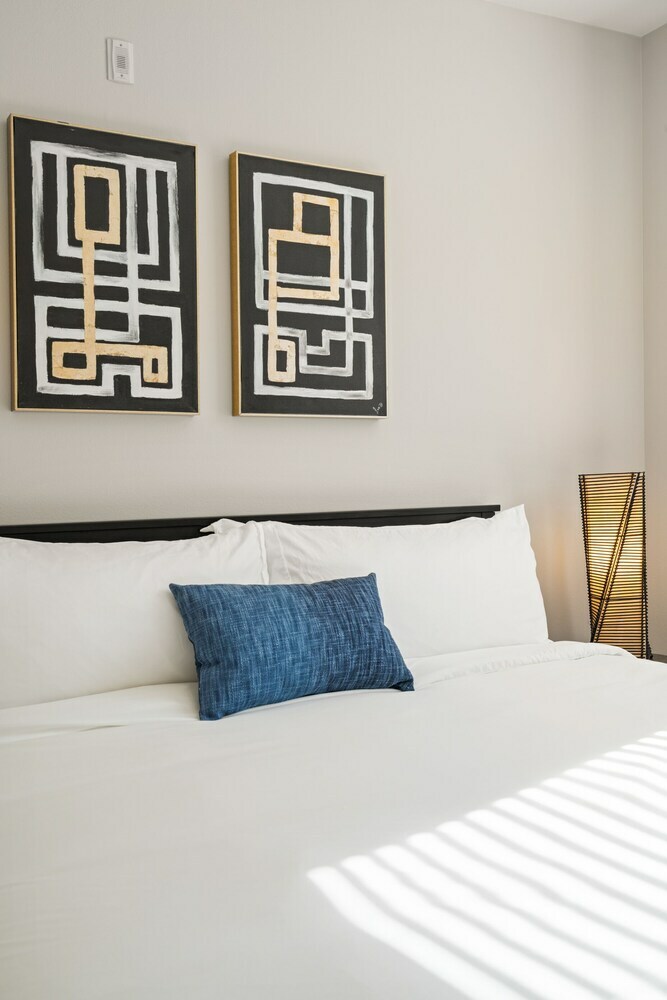 Kasa Dallas Downtown Apartments