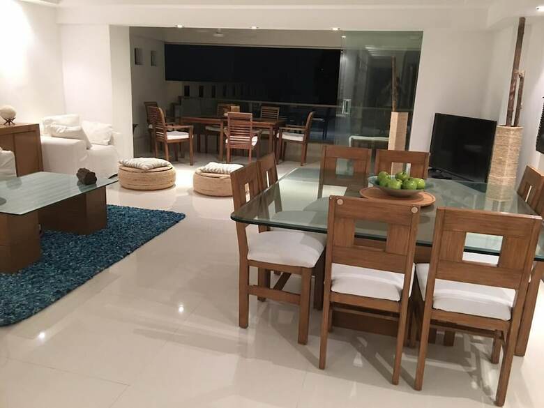 Juub Acapulco, Exclusive Beachfront Apartment