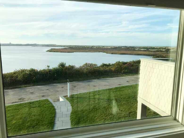 22 Cliff Road - Five Bedroom House