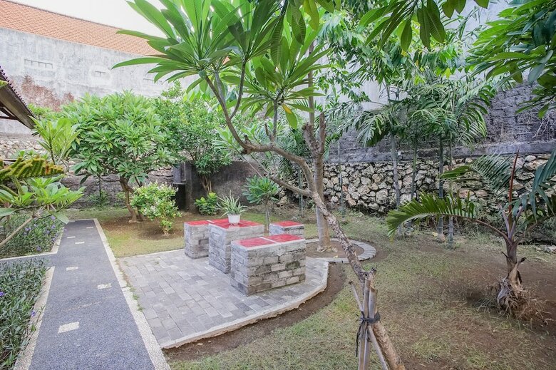 Hotel Bintang Garden House