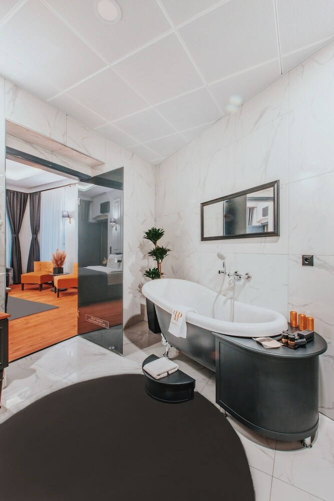 Pera Port Hotel By Ferman