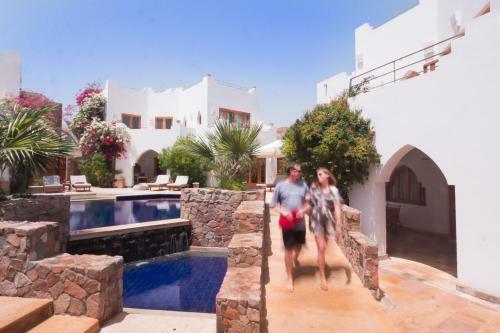 Red C Villas