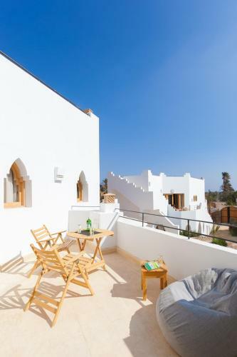 Red C Villas