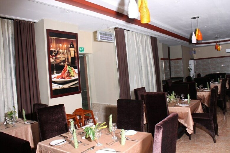 de Santiago Milan Hotel And Suites