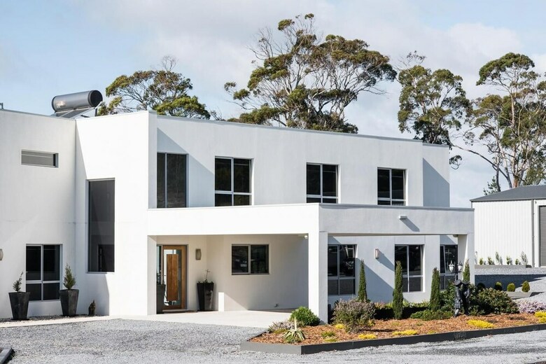 Paradise Point - Tamar Valley Residence With Pool