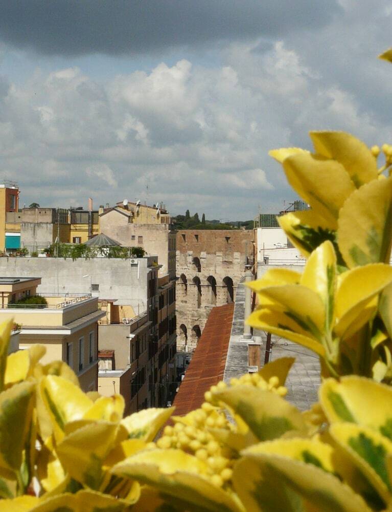 Hotel B & B Li Rioni