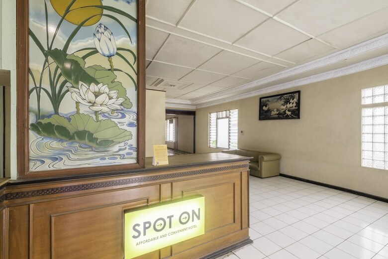 Hostal Spot On 2341 Hotel Padjajaran 2