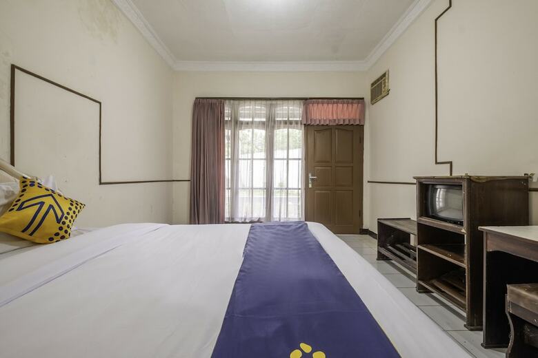 Hostal Spot On 2341 Hotel Padjajaran 2