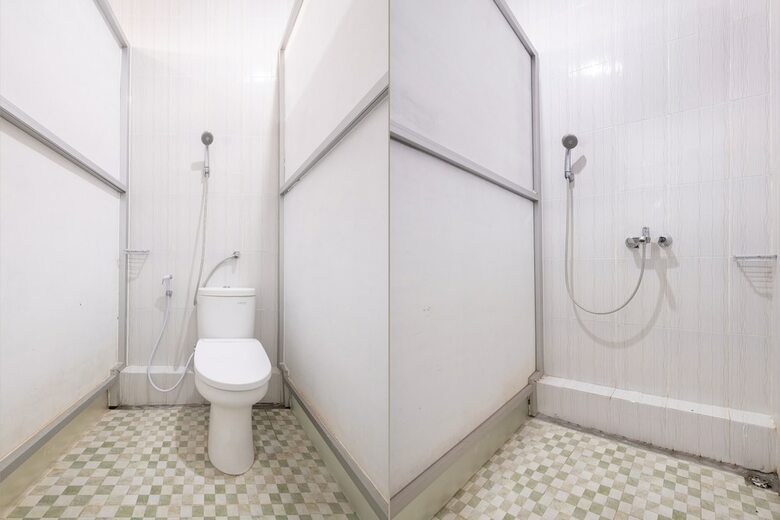Hostal Oyo 2296 Star House