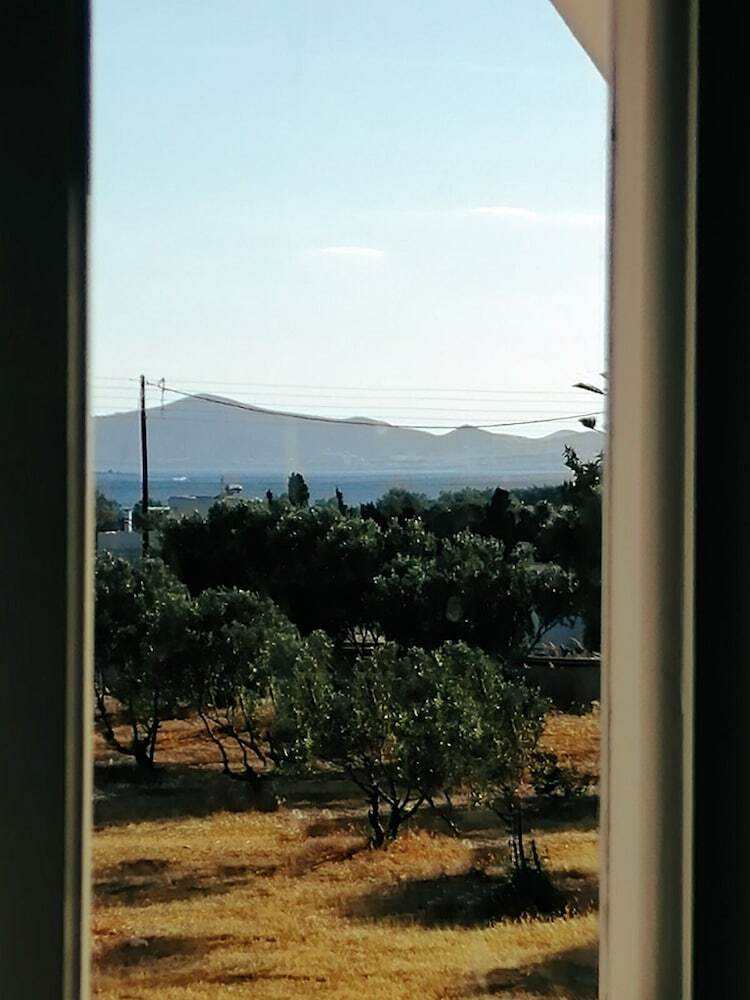 Paros King Luxury Apartments