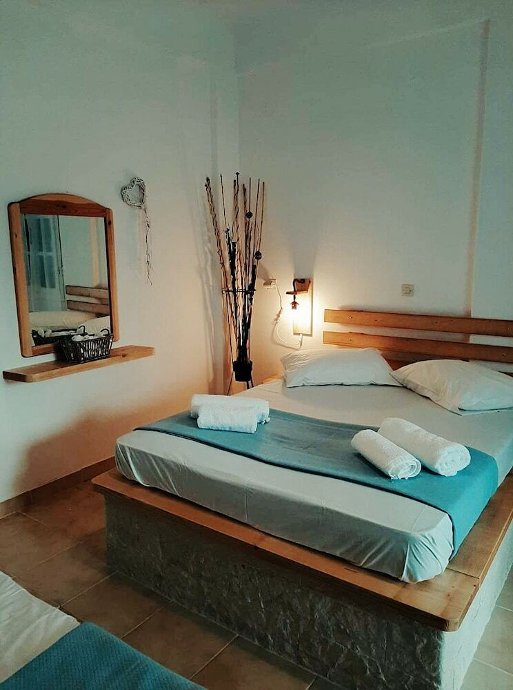 Paros King Luxury Apartments