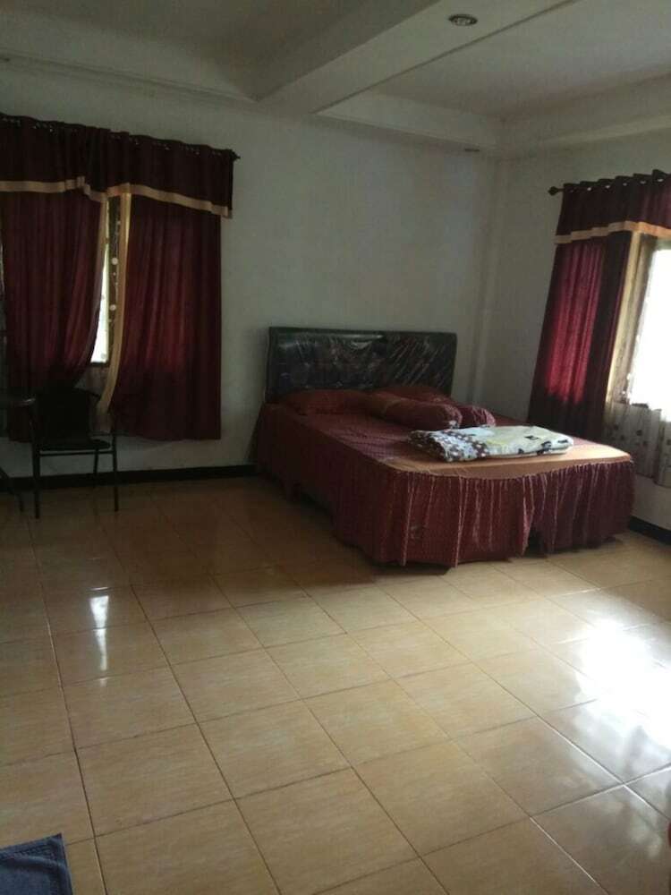 Hotel Lembah Biru Lagoon