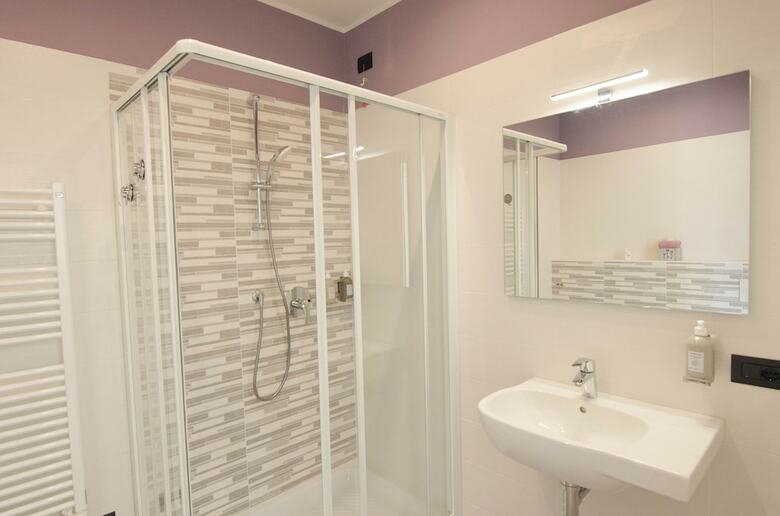 Hotel Varese Comfort Room