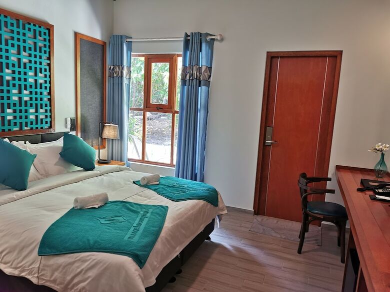 Hotel Village Hideaways & Spas
