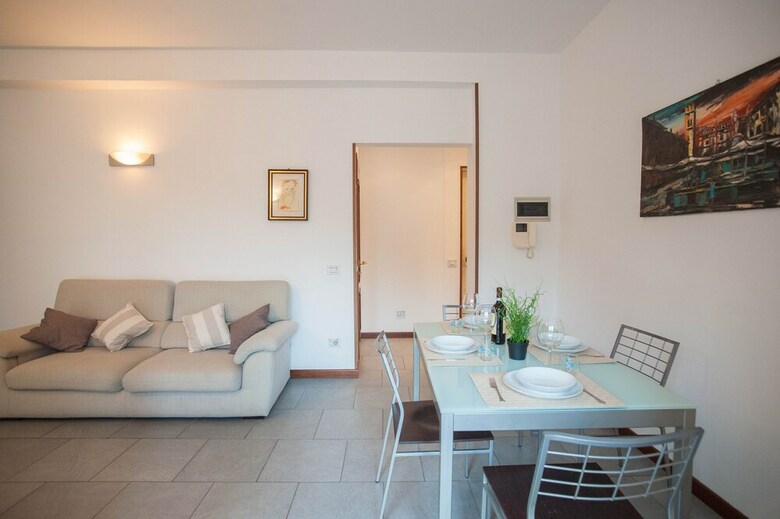 Valverde Apartments