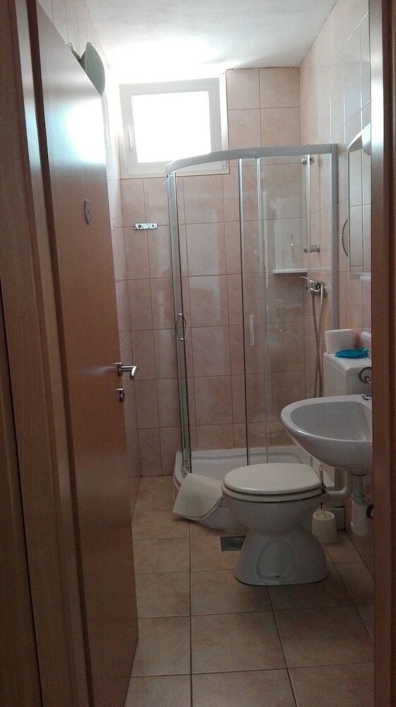 Apartments Dora Vrboska Island Hvar