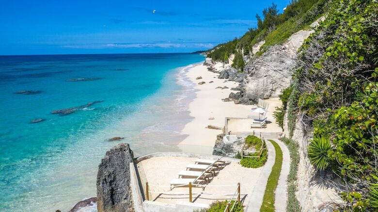 Hotel Azura Bermuda