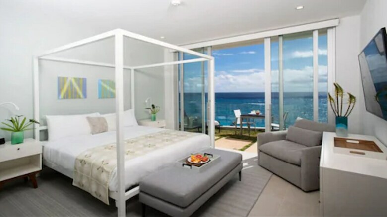 Hotel Azura Bermuda