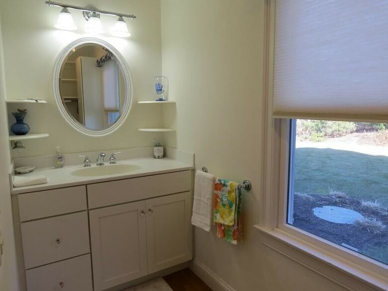 26 Whiteleys Way - Four Bedroom House