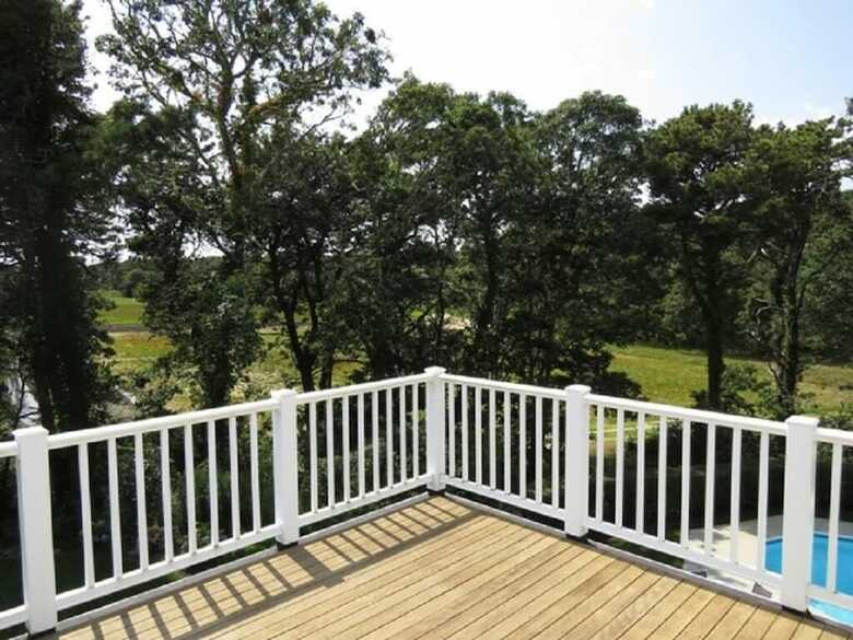 26 Whiteleys Way - Four Bedroom House