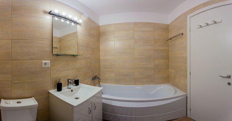 Aparthotel Ambasad'or Home & Apartments
