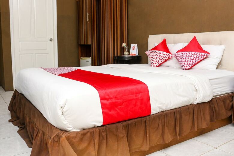 Hotel Oyo 2359 Bayfront Karnadia