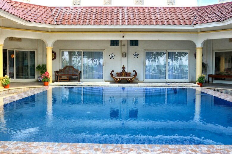 Hotel Oyo 2359 Bayfront Karnadia