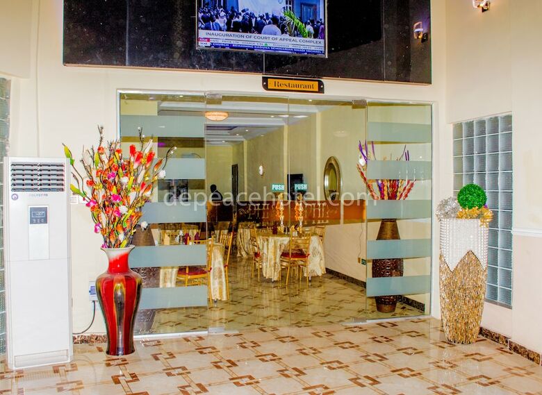 Peace Hotel And Suites