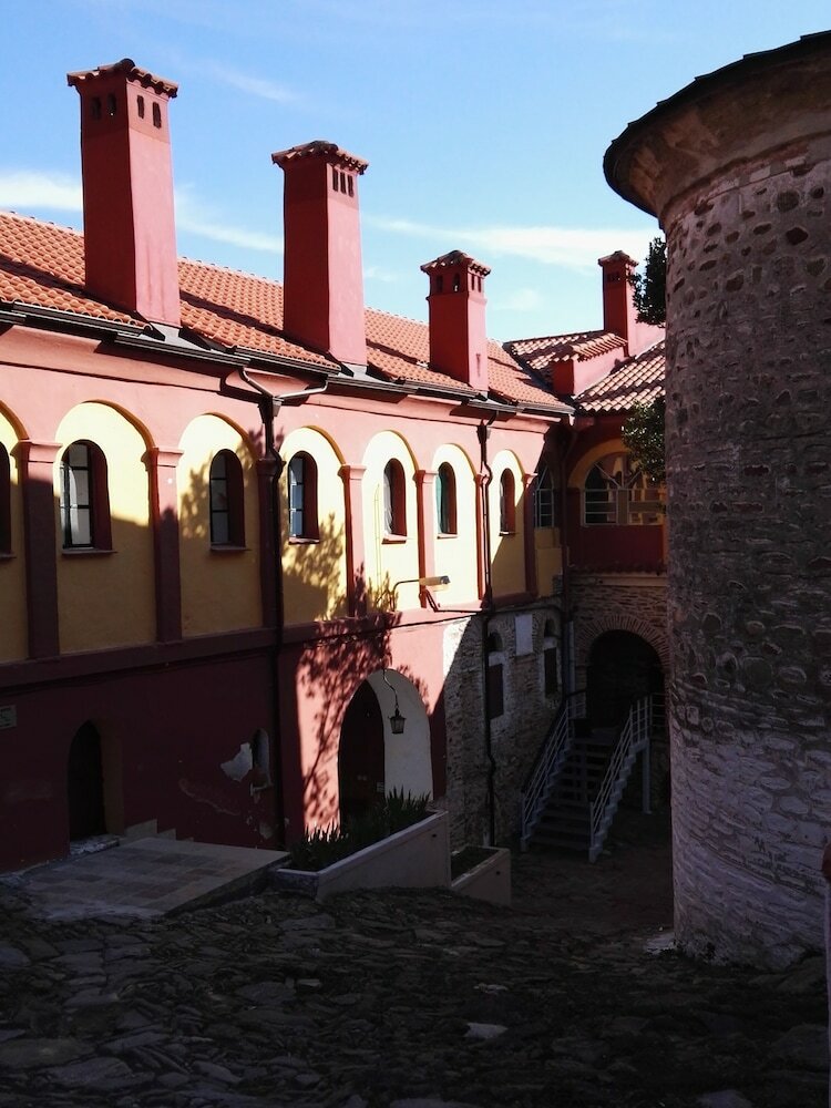 Hotel Viraggas