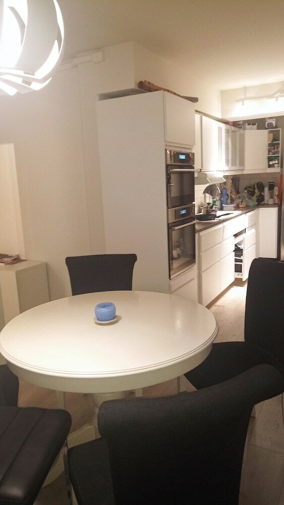 Hostal Central And Cozy Apartment In Oslo