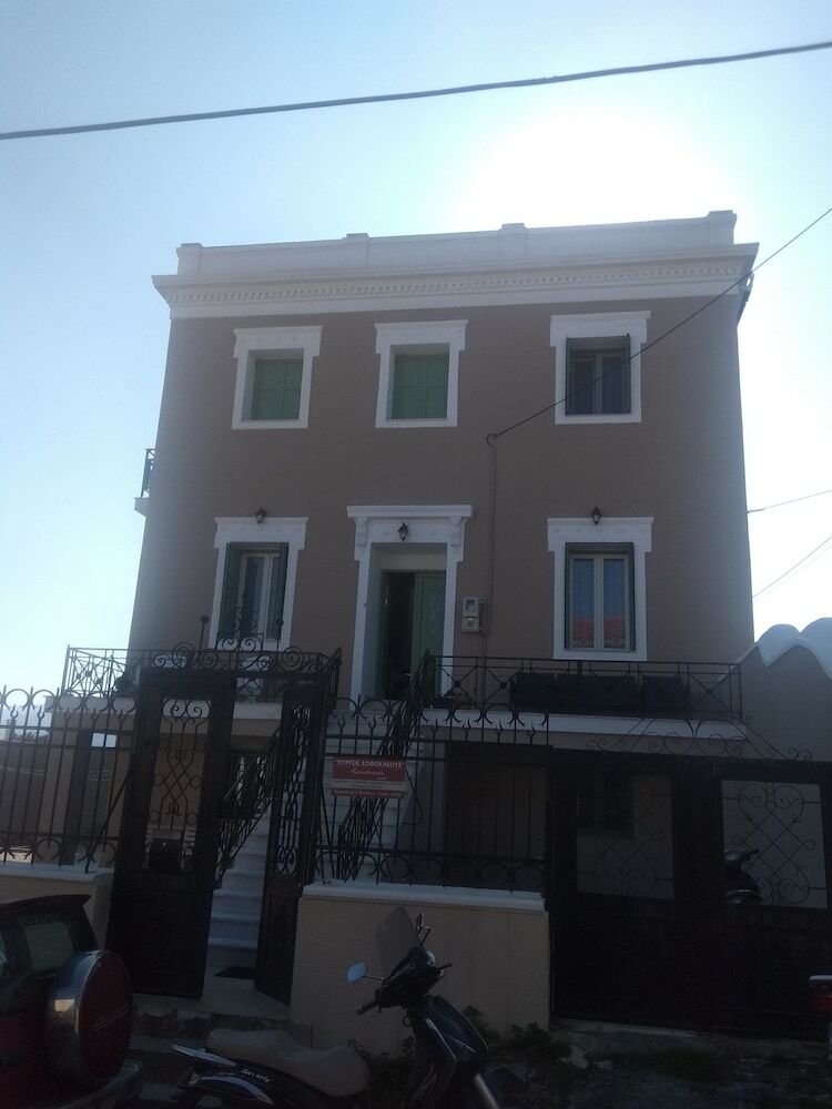 Hotel Pyrgos Sofokleous