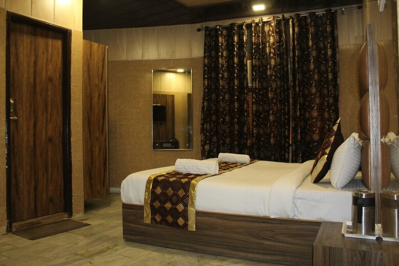 Hotel Smile Residency