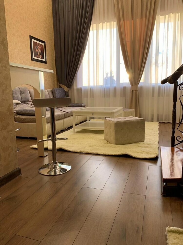 Tesoro Hotel