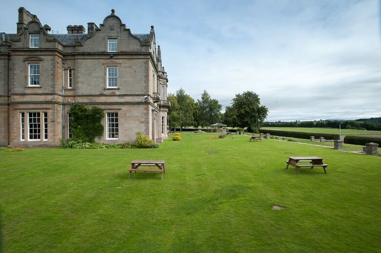 Baskerville Hall Hotel
