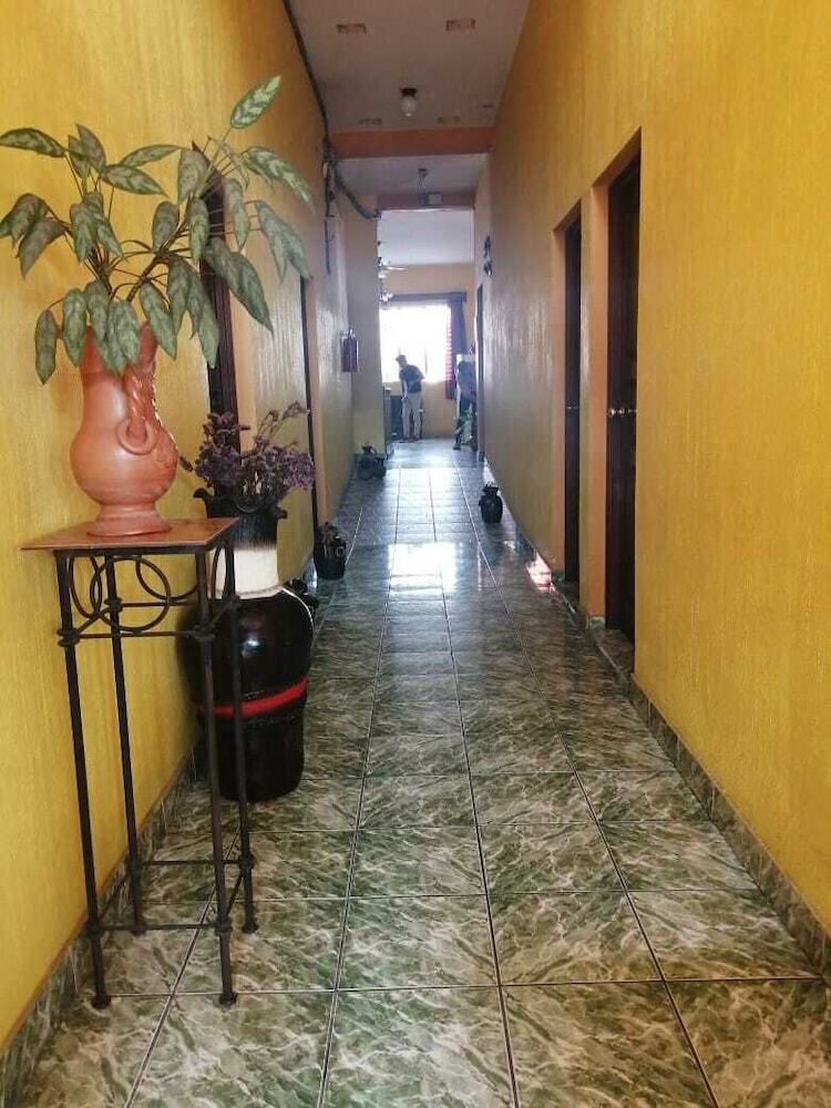 Hotel La Estancia