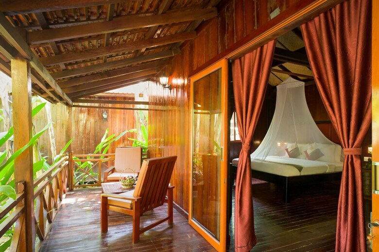 Hotel Floating Khmer Village Resort