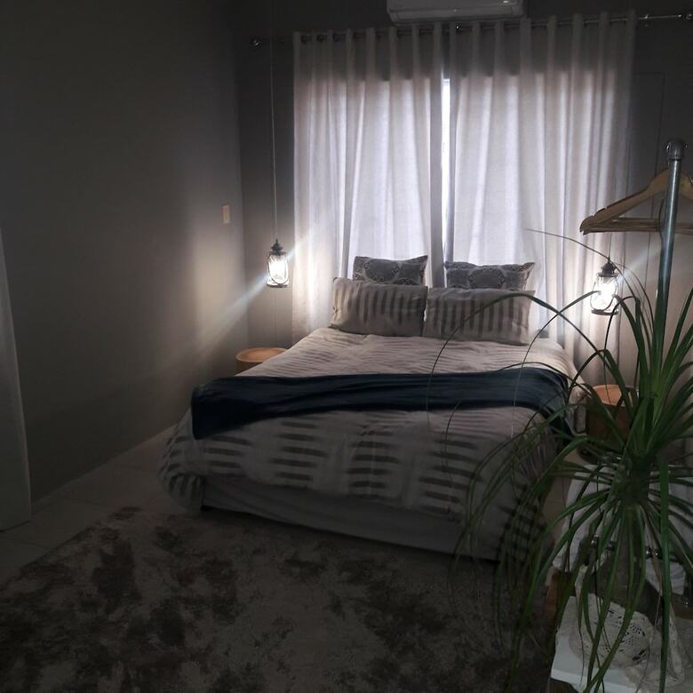 Hotel Spinoza Self Catering Accommodation