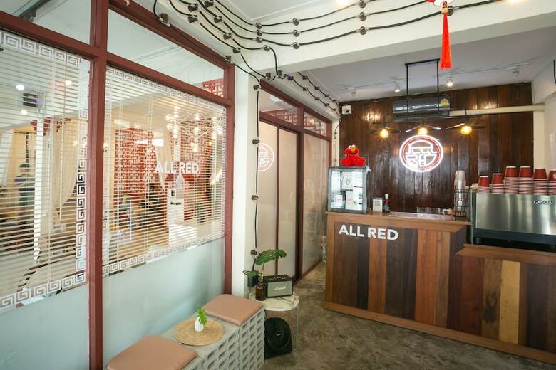 Hostal Oyo 708 All Red Hostel Chiang Mai