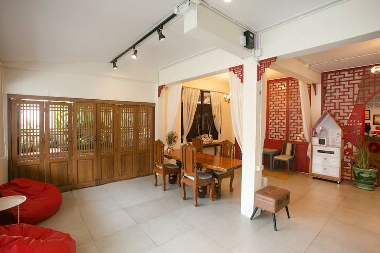 Hostal Oyo 708 All Red Hostel Chiang Mai