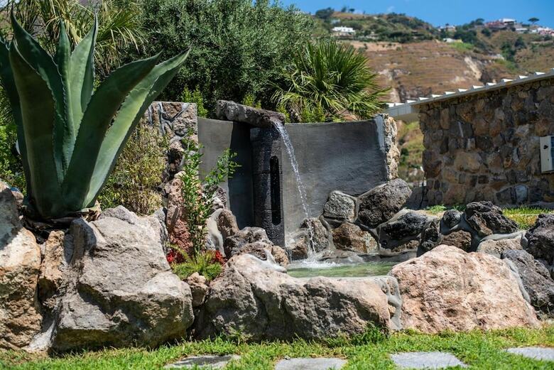 Bed & Breakfast Sorgeto Garden