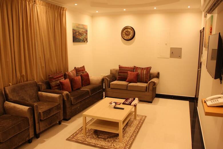 White Suite Aparthotel